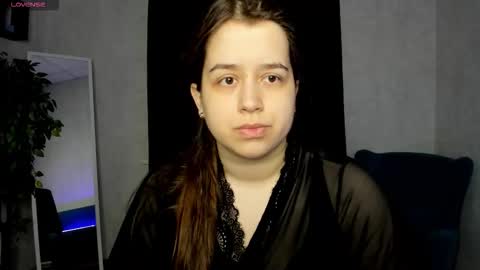 Snapshot of shadowfray chatting on November 17, 1:33 am shadowfray online show from November 17, 1:33 am