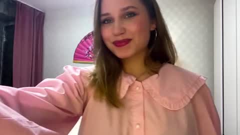 Snapshot of shadowkissss chatting on June 11, 6:39 pm shadowkissss online show from June 11, 6:39 pm