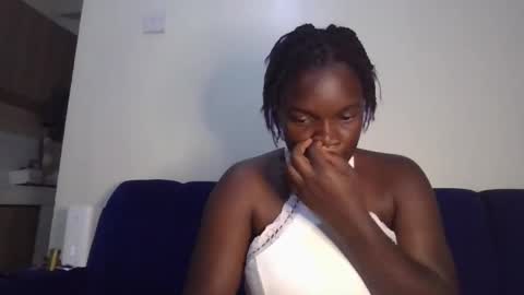 Snapshot of shadowsweet34 chatting on September 22, 9:11 am val online show from September 22, 9:11 am