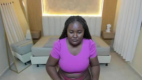 Shaira Collins online show from April 8, 12:16 pm