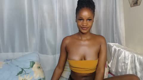 shaky xxx online show from October 12, 5:50 am