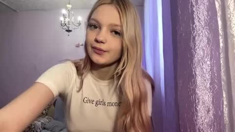 Emily online show from April 19, 10:36 am