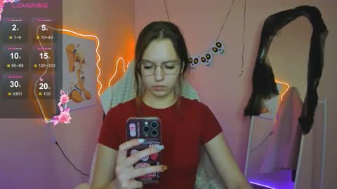 Vivian online show from November 1, 3:25 pm