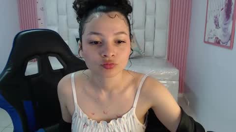 Shalon  online show from September 13, 1:27 am