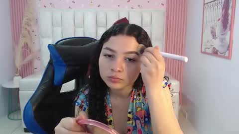 Shalon  online show from October 7, 1:41 pm