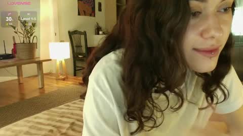 Snapshot of shamahasla chatting on May 28, 1:47 am Sade online show from May 28, 1:47 am