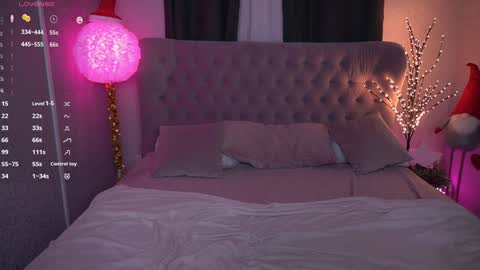 Lessi online show from January 15, 11:00 am