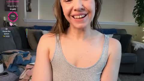 Shalynn online show from February 9, 4:22 pm
