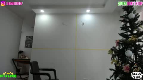 shamelesss_ online show from December 31, 8:56 pm