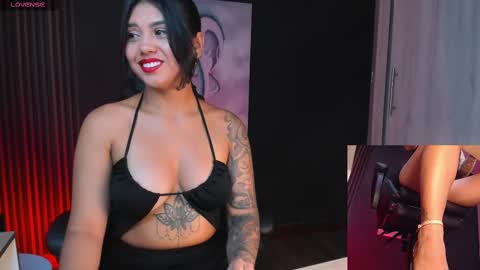 Snapshot of shanabellucy chatting on October 15, 7:03 pm onlyfans shanabellucy online show from October 15, 7:03 pm