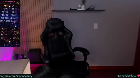 Snapshot of shanabellucy chatting on June 7, 5:49 pm onlyfans shanabellucy online show from June 7, 5:49 pm
