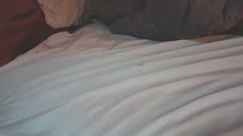 Snapshot of shane_and_shiloh chatting on October 23, 12:10 am Shane Shiloh online show from October 23, 12:10 am