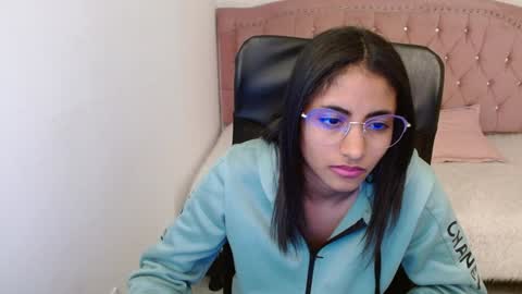 shanelle online show from January 28, 9:08 am