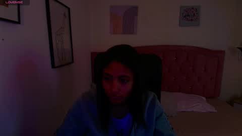 shanelle online show from November 19, 3:06 am