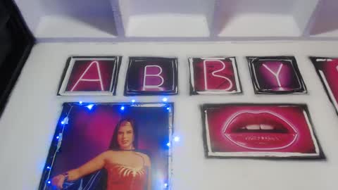 Shanell Moore online show from February 5, 5:53 pm