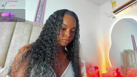Snapshot of shanelwest7 chatting on April 29, 1:59 pm Shanel online show from April 29, 1:59 pm
