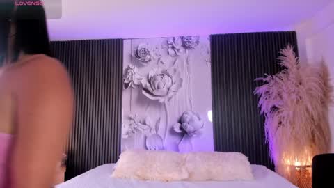 ShaniaDaniels online show from April 3, 9:57 pm