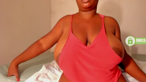 Snapshot of shaniblack chatting on July 2, 7:53 pm Danna online show from July 2, 7:53 pm