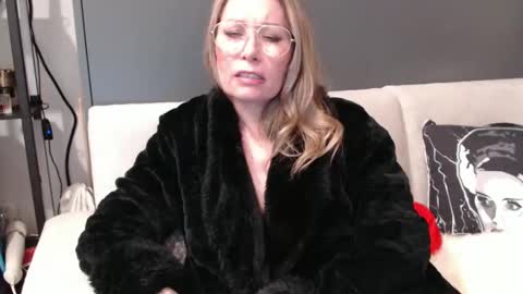 Shannon07 online show from January 9, 12:35 am