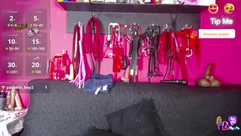 Snapshot of shannon_queen_ chatting on July 6, 4:31 am Shannon online show from July 6, 4:31 am