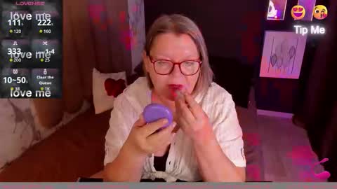 Shannon online show from October 11, 7:29 am