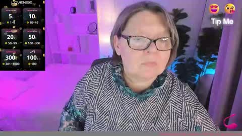 Snapshot of shannonshine chatting on February 5, 11:04 am Shannon online show from February 5, 11:04 am