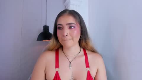 Shanntal  online show from September 15, 7:36 pm