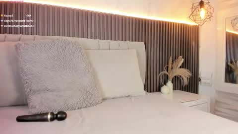 SHANON online show from November 21, 7:12 pm