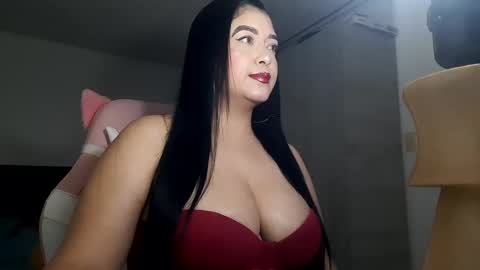 Snapshot of shanonn_diprima_ chatting on December 18, 1:26 am Cami Ortiz independent model online show from December 18, 1:26 am