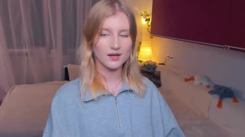 Snapshot of shantiyagin chatting on October 30, 9:04 pm Polly online show from October 30, 9:04 pm