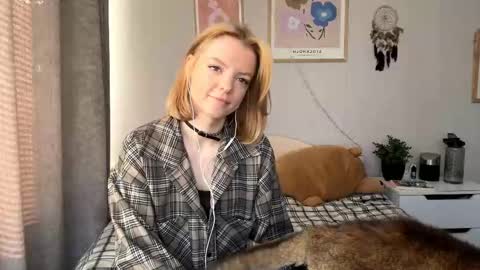 Snapshot of shaquanaehrismann chatting on March 1, 12:29 pm Marry online show from March 1, 12:29 pm