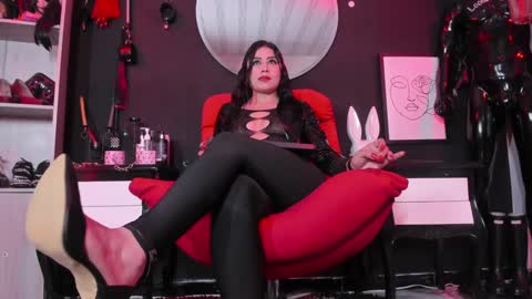 Sharith  online show from January 7, 4:37 pm