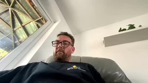 Snapshot of sharksboy16 chatting on May 7, 4:23 pm Sharksboy online show from May 7, 4:23 pm