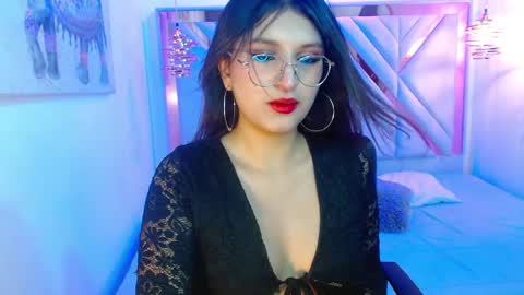 Sharllote online show from May 28, 8:50 pm