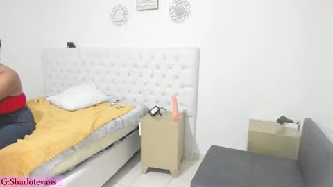 Snapshot of sharlot_evans_ chatting on February 6, 12:08 pm Sharlot online show from February 6, 12:08 pm