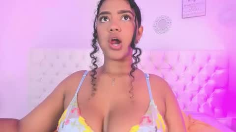 Snapshot of sharlot_evans_ chatting on February 20, 1:55 pm Sharlot online show from February 20, 1:55 pm