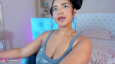Snapshot of sharlot_evans_ chatting on July 10, 1:25 pm Sharlot online show from July 10, 1:25 pm