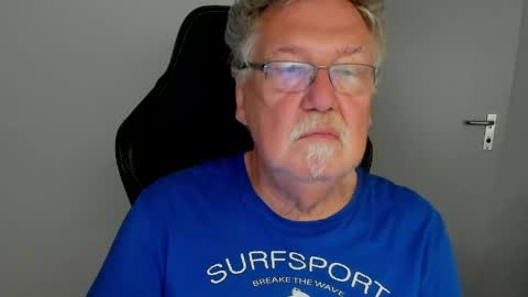 sharlots_pet online show from June 6, 8:30 am