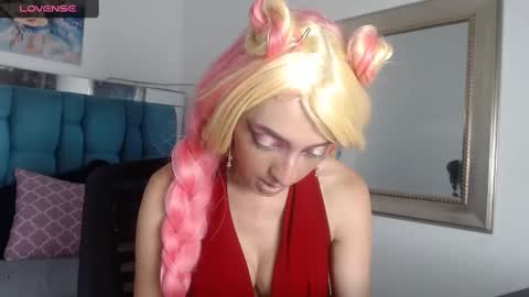 Sharlotte online show from December 5, 8:44 pm