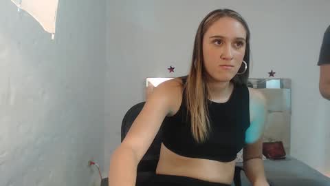 Snapshot of sharlotte__jones chatting on February 1, 2:45 pm Sara online show from February 1, 2:45 pm