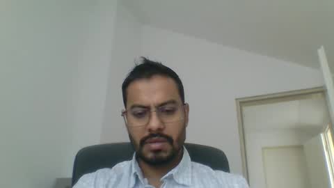 Snapshot of sharmamanxyz chatting on October 28, 10:08 am sharmamanxyz online show from October 28, 10:08 am