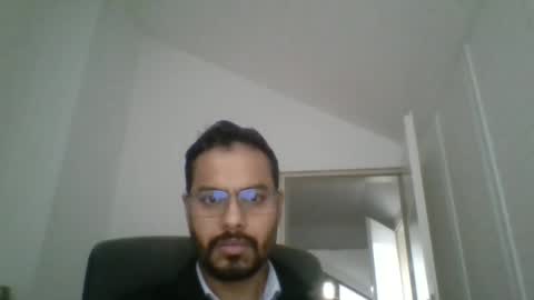 Snapshot of sharmamanxyz chatting on November 4, 3:44 pm sharmamanxyz online show from November 4, 3:44 pm