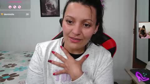 paola online show from January 18, 1:52 am