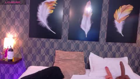 Sharom  online show from February 12, 6:40 pm