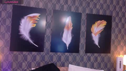 Sharom  online show from February 19, 7:59 pm