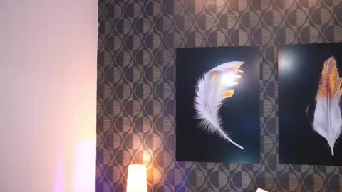 Sharom  online show from April 17, 7:06 pm