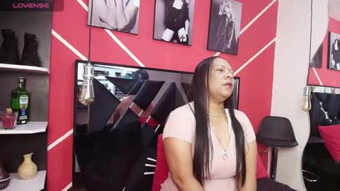 Sharon Noa online show from February 7, 11:25 am