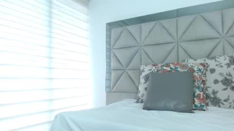 sharon_rosse__ online show from March 10, 12:04 pm