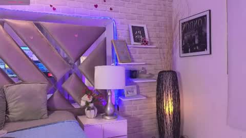 Sharon  online show from June 19, 3:05 pm