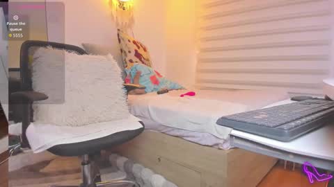 Sharon online show from February 25, 2:37 pm